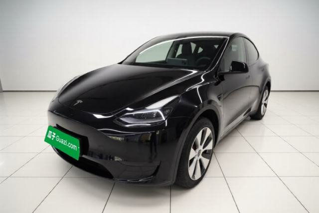 Tesla Model Y 2022 Revised Version Rear-Wheel Drive مستعملة