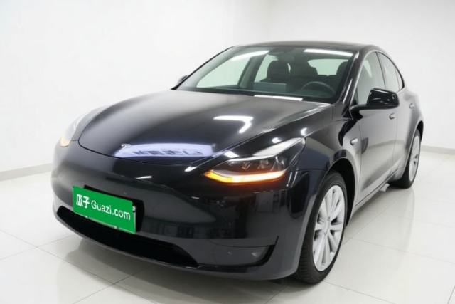 Tesla Model Y 2022 Revised Version Rear-Wheel Drive مستعملة