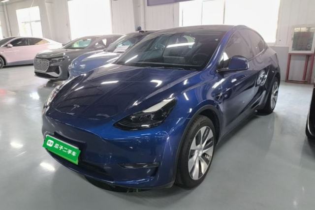 Used Tesla Model Y 2022 Long-Range All-Wheel-Drive Version