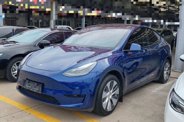 Ojetý Tesla Model Y 2022 Revised Version Rear-Wheel Drive