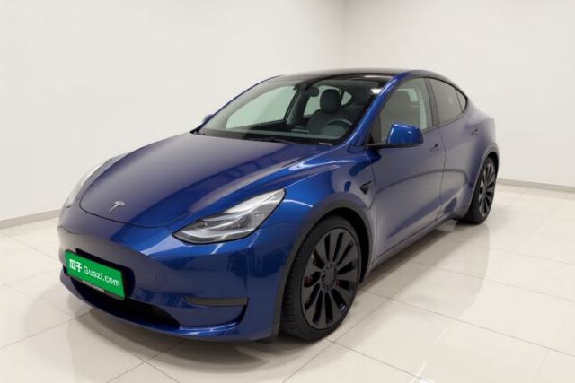 Ojetý Tesla Model Y 2022 Performance High-Performance All-Wheel-Drive Version