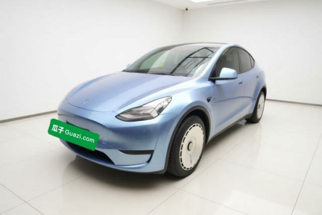 Tesla Model Y 2022 Rear-Wheel-Drive Version مستعملة