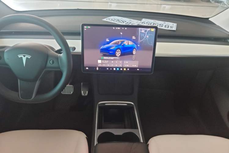 Used Tesla Model Y 2022 Rear-Wheel-Drive Version Audio And AC Panel