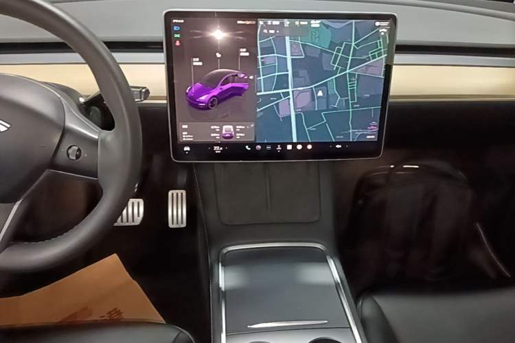 Used Tesla Model Y 2022 Performance High-Performance All-Wheel-Drive Version Audio And AC Panel