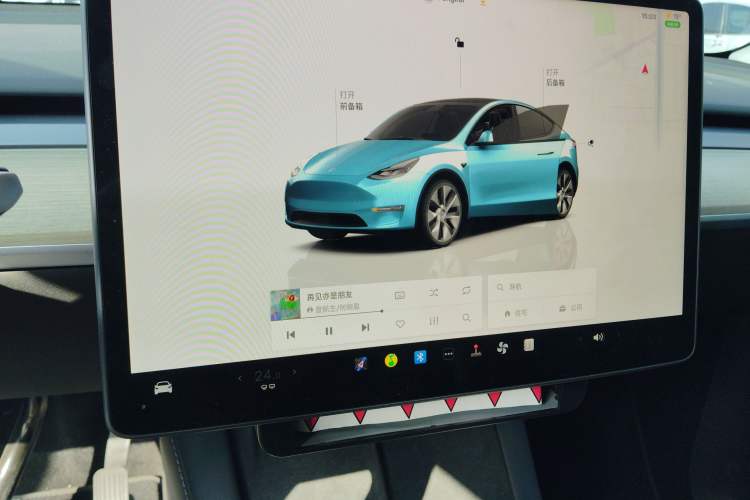 Used Tesla Model Y 2022 Revised Version Rear-Wheel Drive Audio And AC Panel