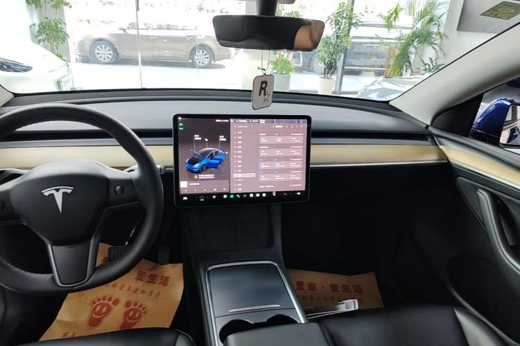 Used Tesla Model Y 2022 Rear-Wheel-Drive Version Audio And AC Panel