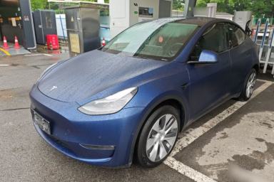 Used Tesla Model Y 2022 Long-Range All-Wheel-Drive Version