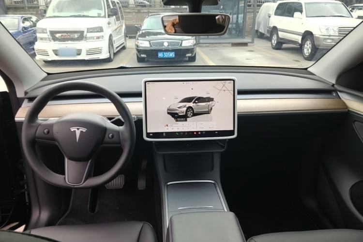 Used Tesla Model Y 2022 Revised Version Rear-Wheel Drive Center Console