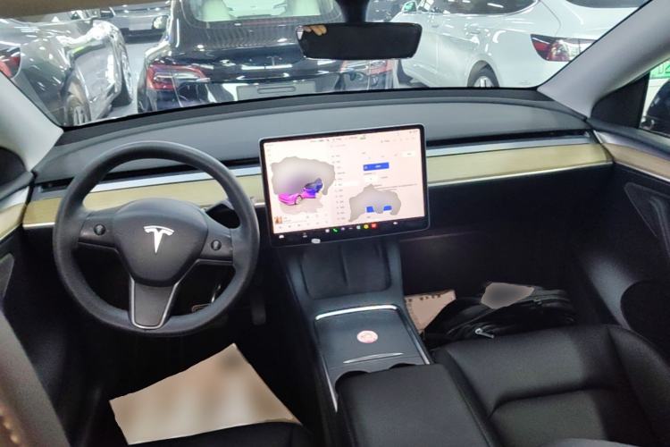 Used Tesla Model Y 2022 Rear-Wheel-Drive Version Center Console