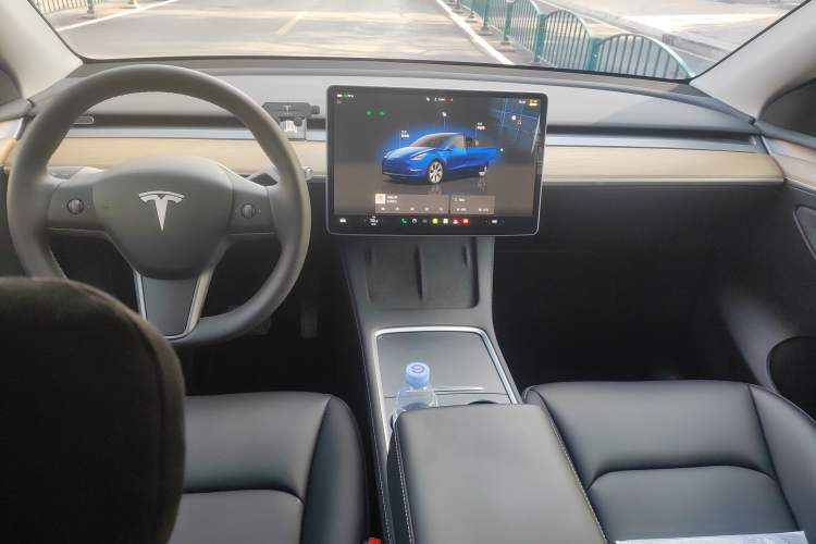 Used Tesla Model Y 2022 Revised Version Rear-Wheel Drive Center Console