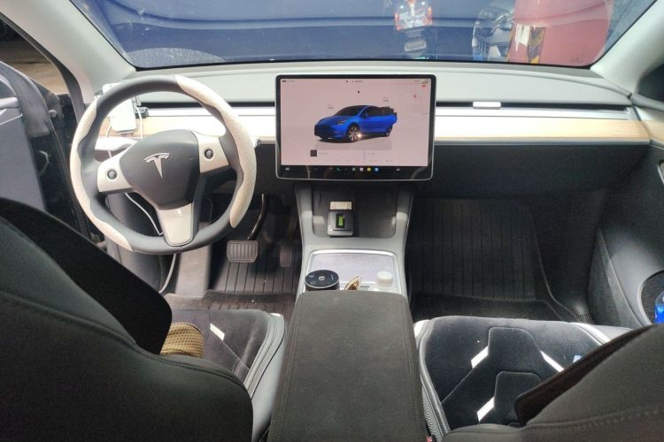 Used Tesla Model Y 2022 Rear-Wheel-Drive Version Center Console