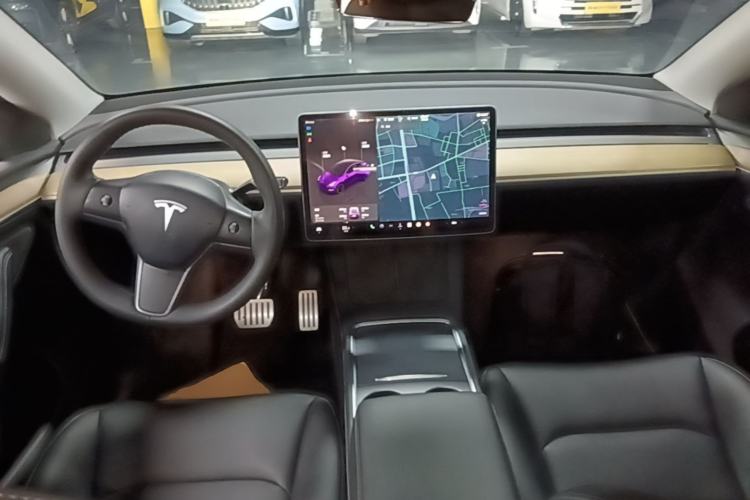 Used Tesla Model Y 2022 Performance High-Performance All-Wheel-Drive Version Center Console