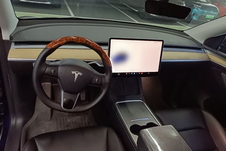 Used Tesla Model Y 2022 Rear-Wheel-Drive Version Center Console