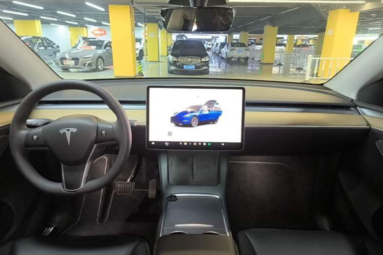Used Tesla Model Y 2022 Rear-Wheel-Drive Version Center Console