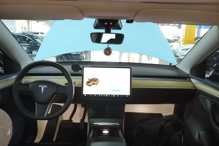 Used Tesla Model Y 2022 Revised Version Rear-Wheel Drive Center Console