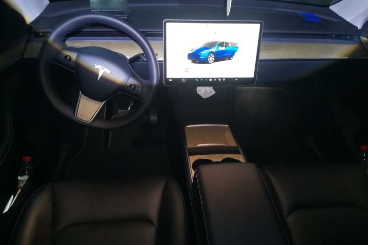 Used Tesla Model Y 2022 Revised Version Long-Range All-Wheel Drive Center Console
