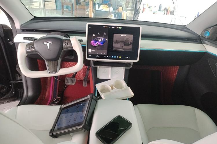 Used Tesla Model Y 2022 Revised Version Rear-Wheel Drive Center Console