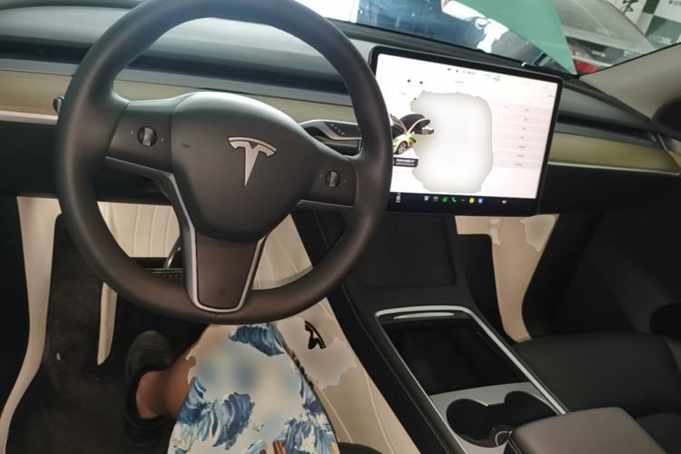 Used Tesla Model Y 2022 Revised Version Rear-Wheel Drive Center Console