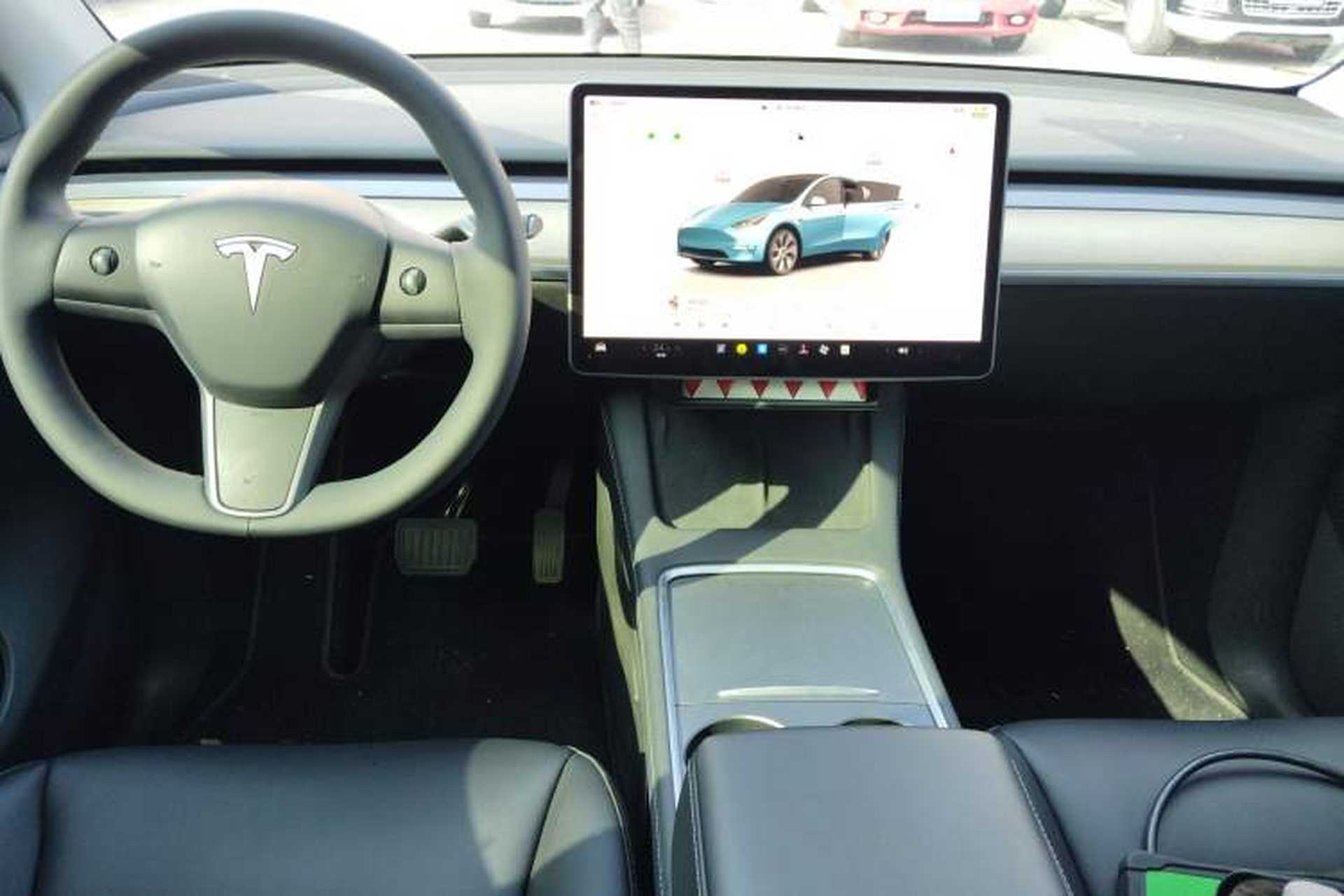 Used Tesla Model Y 2022 Revised Version Rear-Wheel Drive Center Console