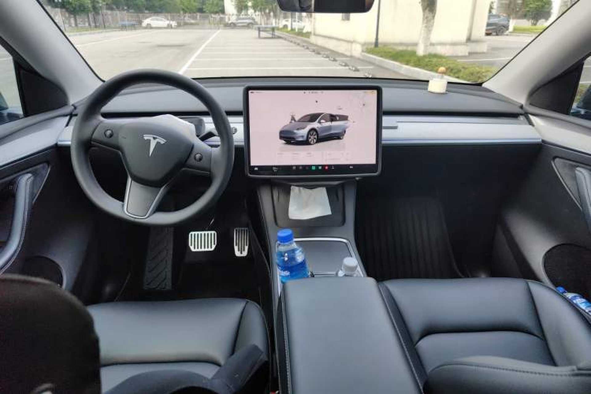 Used Tesla Model Y 2022 Revised Version Rear-Wheel Drive Center Console