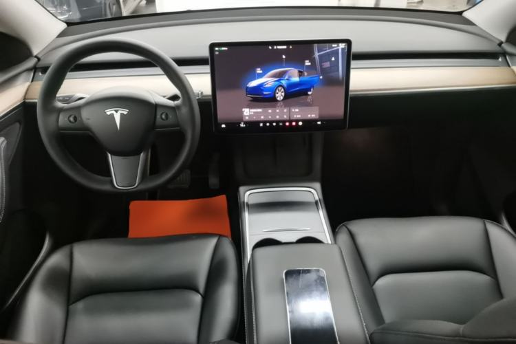 Used Tesla Model Y 2022 Rear-Wheel-Drive Version Center Console