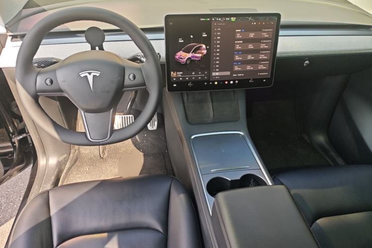 Used Tesla Model Y 2022 Revised Version Rear-Wheel Drive Center Console