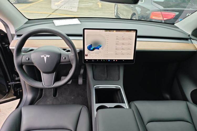 Used Tesla Model Y 2022 Rear-Wheel-Drive Version Center Console