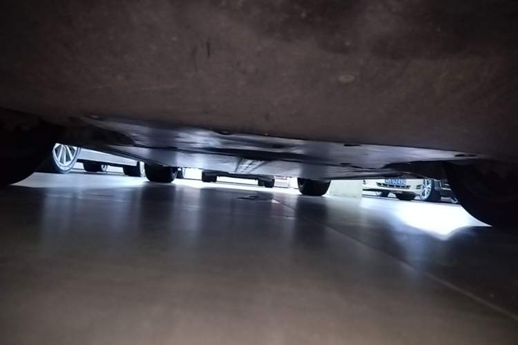 Used Tesla Model Y 2022 Rear-Wheel-Drive Version Chassis Front