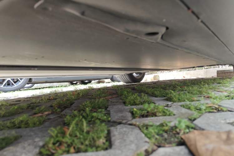 Used Tesla Model Y 2022 Rear-Wheel-Drive Version Chassis Front Left