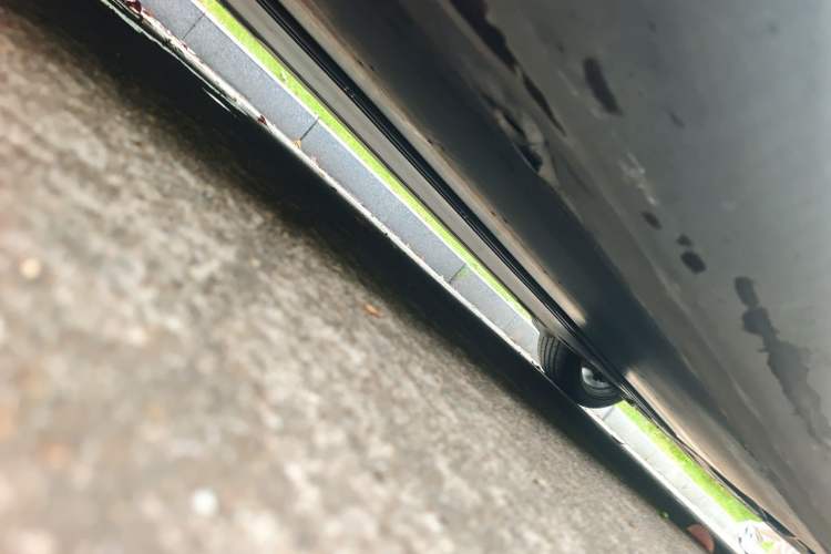 Used Tesla Model Y 2022 Rear-Wheel-Drive Version Chassis Front Left