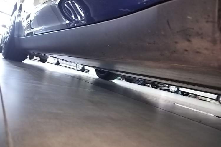 Used Tesla Model Y 2022 Rear-Wheel-Drive Version Chassis Front Right