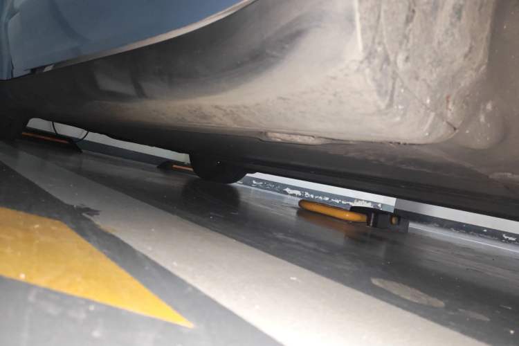 Used Tesla Model Y 2022 Performance High-Performance All-Wheel-Drive Version Chassis Front Right