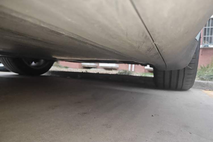 Used Tesla Model Y 2022 Long-Range All-Wheel-Drive Version Chassis Rear Left