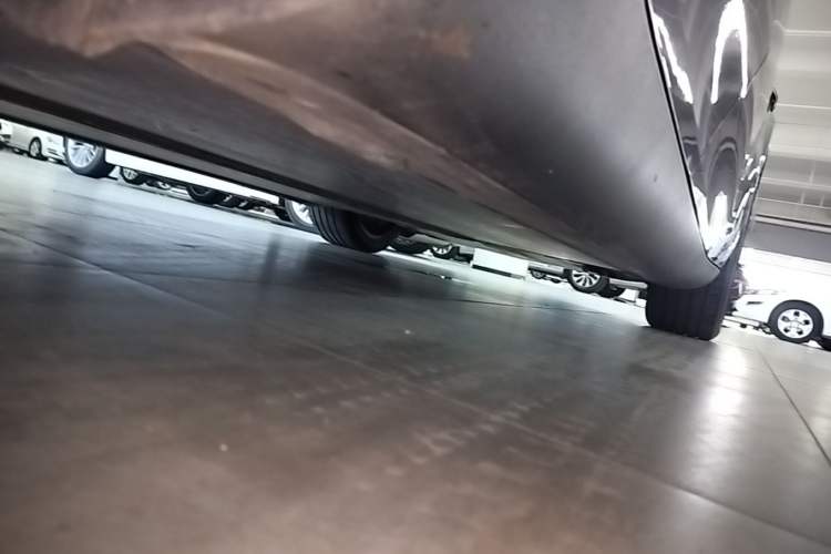 Used Tesla Model Y 2022 Rear-Wheel-Drive Version Chassis Rear Right