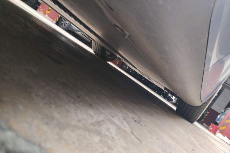 Used Tesla Model Y 2022 Rear-Wheel-Drive Version Chassis Rear Right