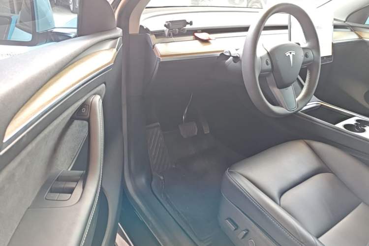 Used Tesla Model Y 2022 Revised Version Rear-Wheel Drive Driver Seat