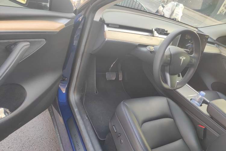 Used Tesla Model Y 2022 Revised Version Rear-Wheel Drive Driver Seat