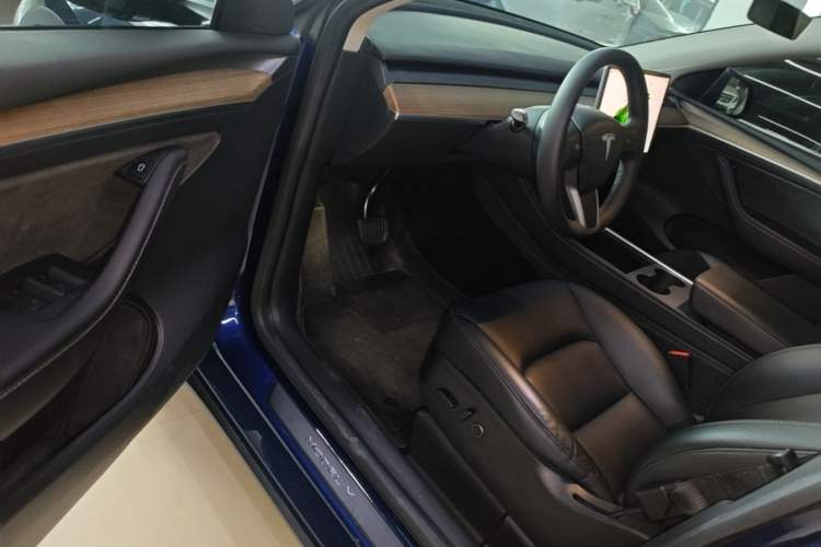 Used Tesla Model Y 2022 Rear-Wheel-Drive Version Driver Seat