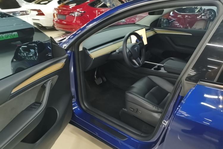 Used Tesla Model Y 2022 Rear-Wheel-Drive Version Driver Seat