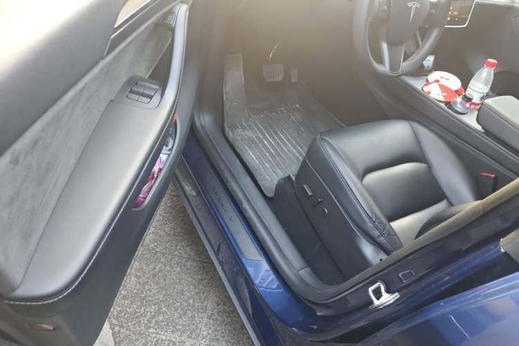 Used Tesla Model Y 2022 Revised Version Rear-Wheel Drive Driver Seat