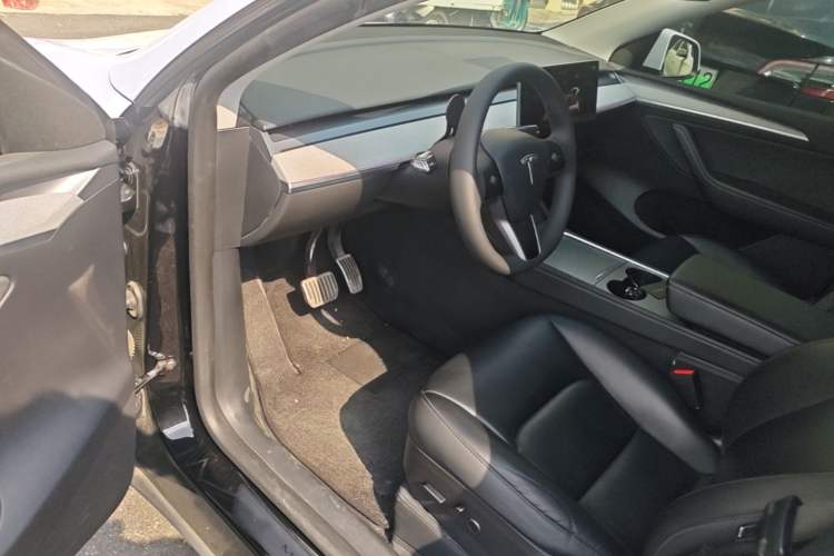 Used Tesla Model Y 2022 Revised Version Rear-Wheel Drive Driver Seat