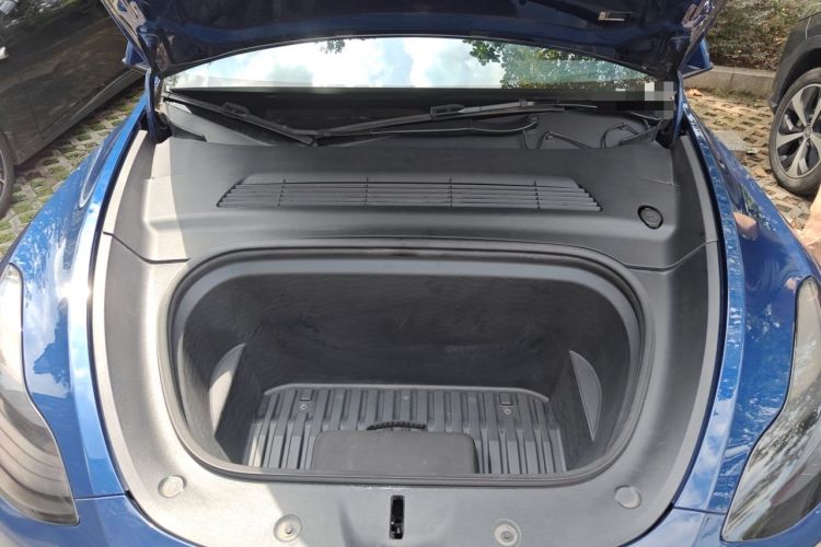 Used Tesla Model Y 2022 Rear-Wheel-Drive Version Engine Bay
