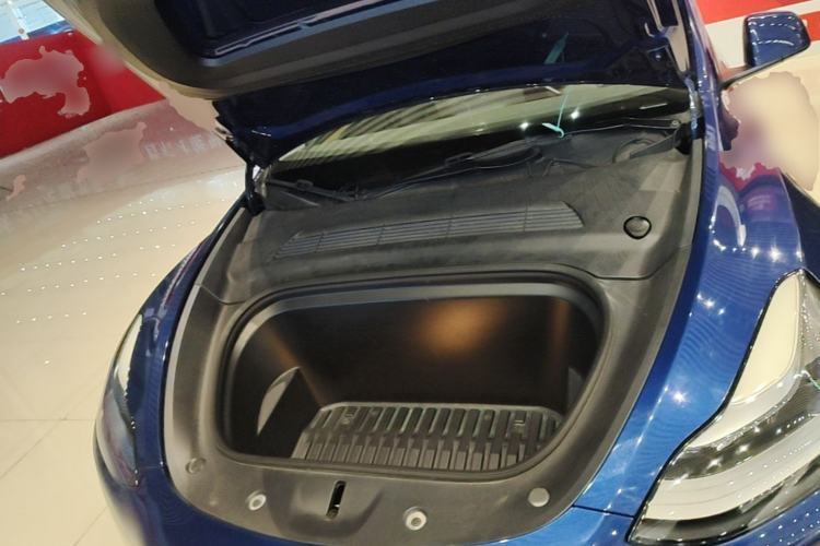Used Tesla Model Y 2022 Rear-Wheel-Drive Version Engine Bay