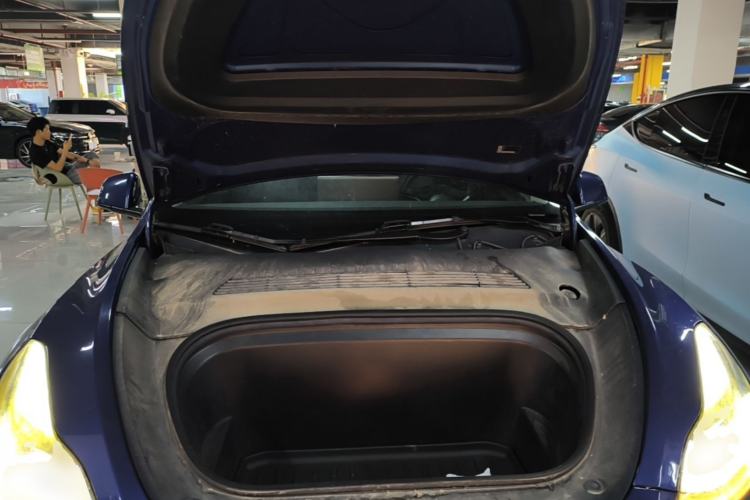 Used Tesla Model Y 2022 Rear-Wheel-Drive Version Engine Bay