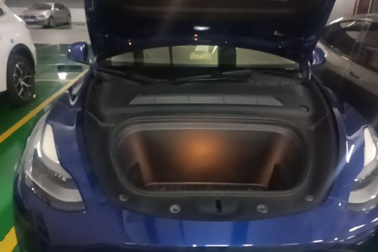 Used Tesla Model Y 2022 Rear-Wheel-Drive Version Engine Bay