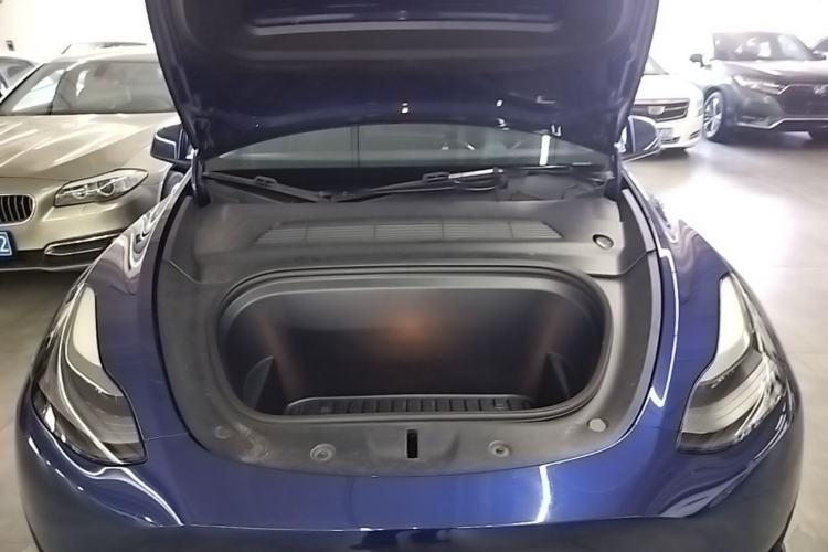 Used Tesla Model Y 2022 Rear-Wheel-Drive Version Engine Bay