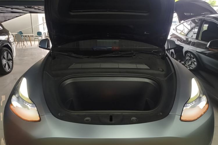 Used Tesla Model Y 2022 Rear-Wheel-Drive Version Engine Bay