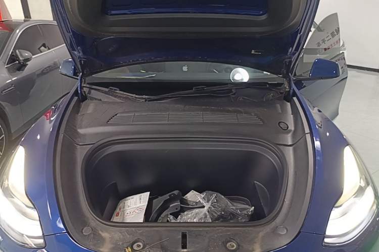 Used Tesla Model Y 2022 Rear-Wheel-Drive Version Engine Bay