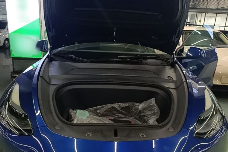 Used Tesla Model Y 2022 Rear-Wheel-Drive Version Engine Bay