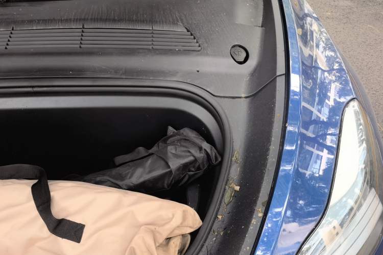 Used Tesla Model Y 2022 Rear-Wheel-Drive Version Engine Bay Left